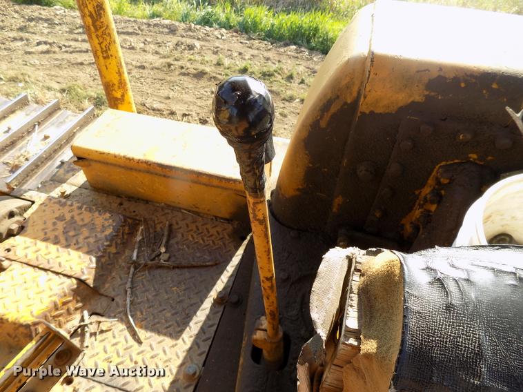 image for item DP9963 1969 Caterpillar D7E dozer