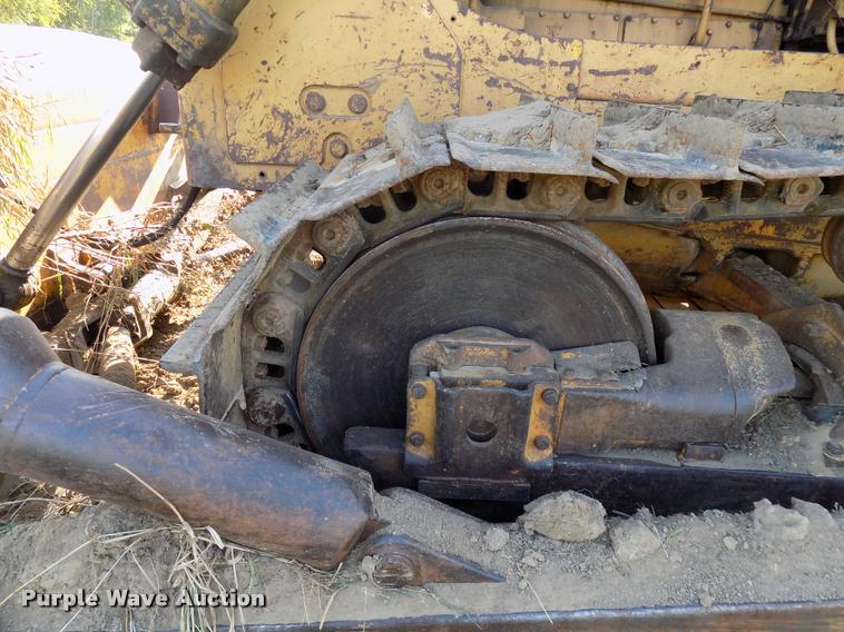 image for item DP9963 1969 Caterpillar D7E dozer