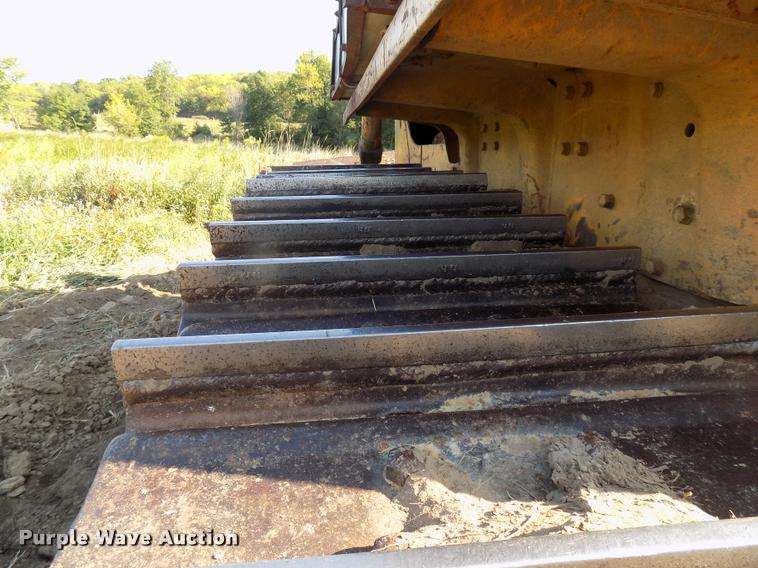 image for item DP9963 1969 Caterpillar D7E dozer