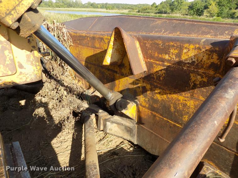 image for item DP9963 1969 Caterpillar D7E dozer