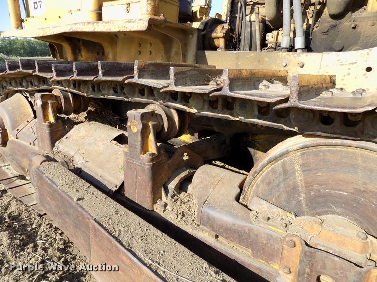 image for item DP9963 1969 Caterpillar D7E dozer
