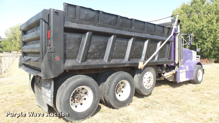image for item EB9087 1999 Peterbilt 377 dump truck