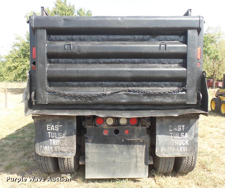 image for item EB9087 1999 Peterbilt 377 dump truck