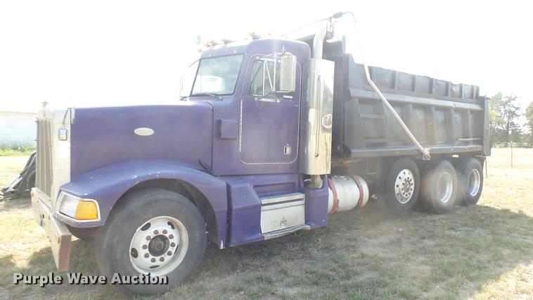 image for item EB9087 1999 Peterbilt 377 dump truck