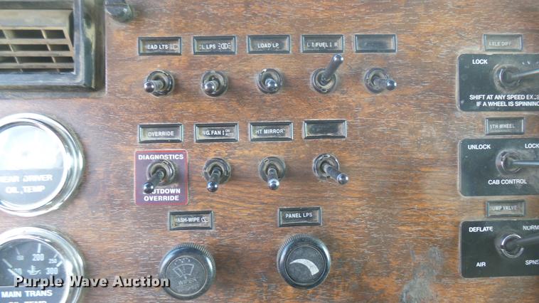 image for item EB9087 1999 Peterbilt 377 dump truck