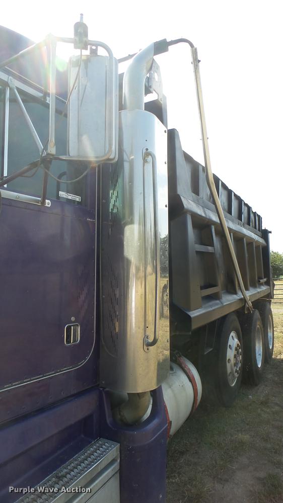 image for item EB9087 1999 Peterbilt 377 dump truck