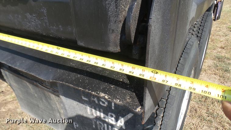 image for item EB9087 1999 Peterbilt 377 dump truck