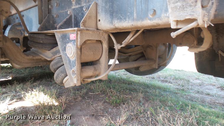 image for item EB9087 1999 Peterbilt 377 dump truck