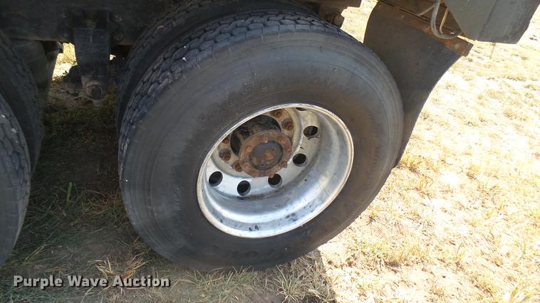 image for item EB9087 1999 Peterbilt 377 dump truck