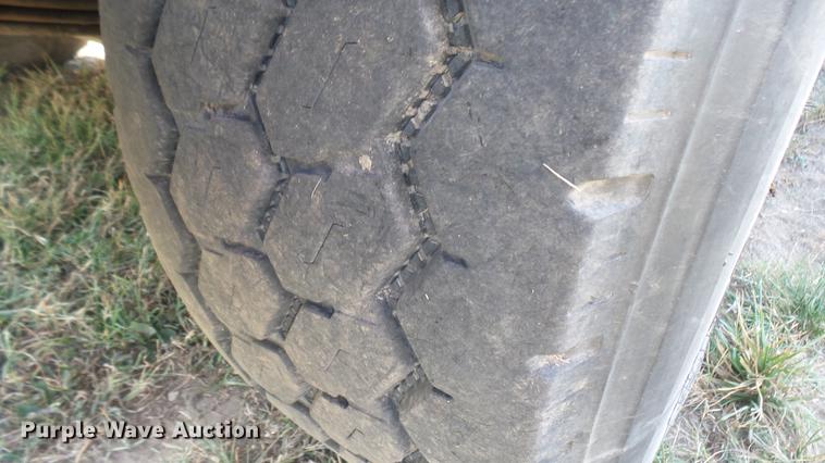 image for item EB9087 1999 Peterbilt 377 dump truck