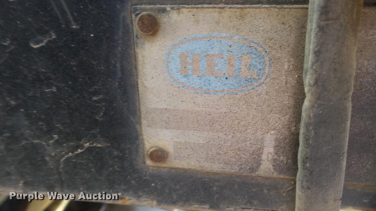 image for item EB9087 1999 Peterbilt 377 dump truck