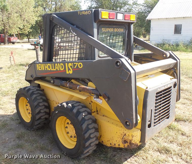 image for item EB9088 2004 New Holland LS170 skid steer