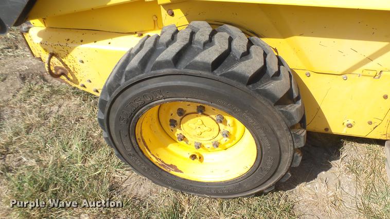 image for item EB9088 2004 New Holland LS170 skid steer