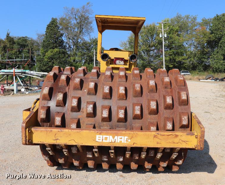 image for item ED9500 1979 Koehring Bomag BW210PD single drum roller