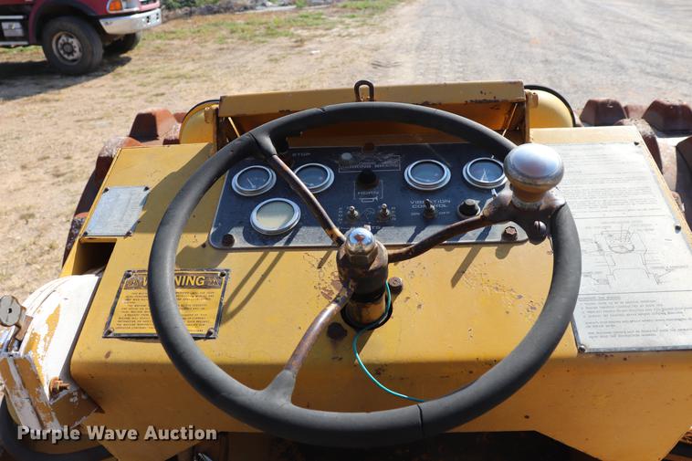 image for item ED9500 1979 Koehring Bomag BW210PD single drum roller