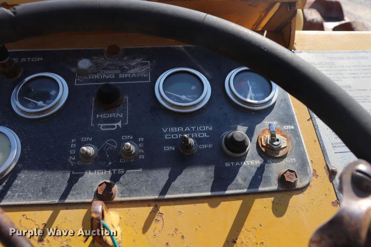 image for item ED9500 1979 Koehring Bomag BW210PD single drum roller