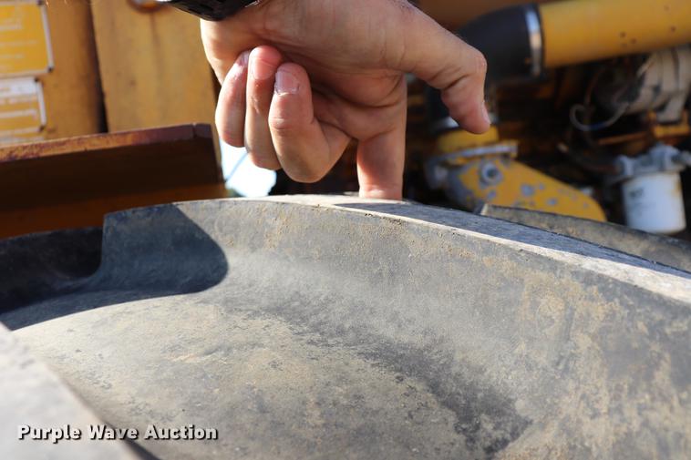 image for item ED9500 1979 Koehring Bomag BW210PD single drum roller