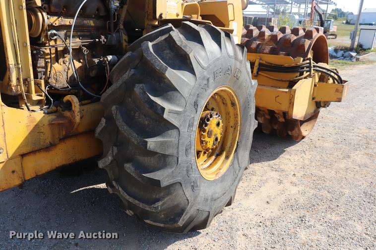 image for item ED9500 1979 Koehring Bomag BW210PD single drum roller