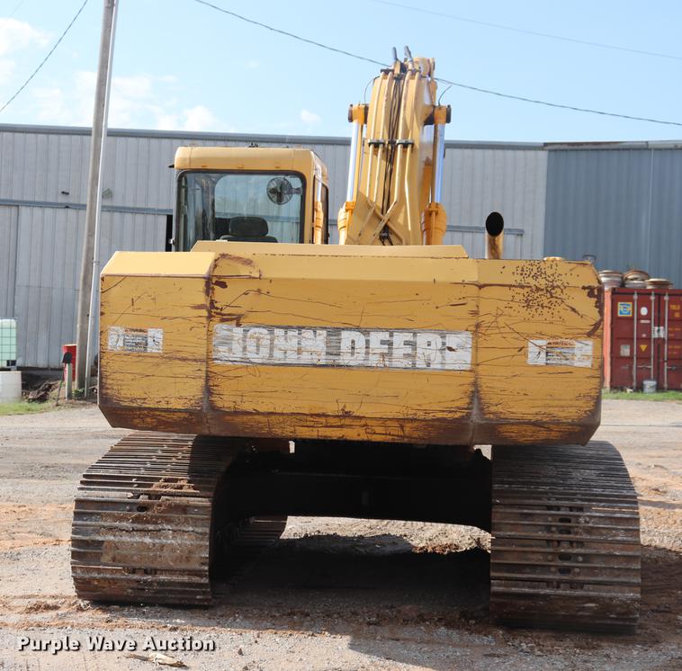 image for item ED9517 1997 John Deere 690E LC excavator