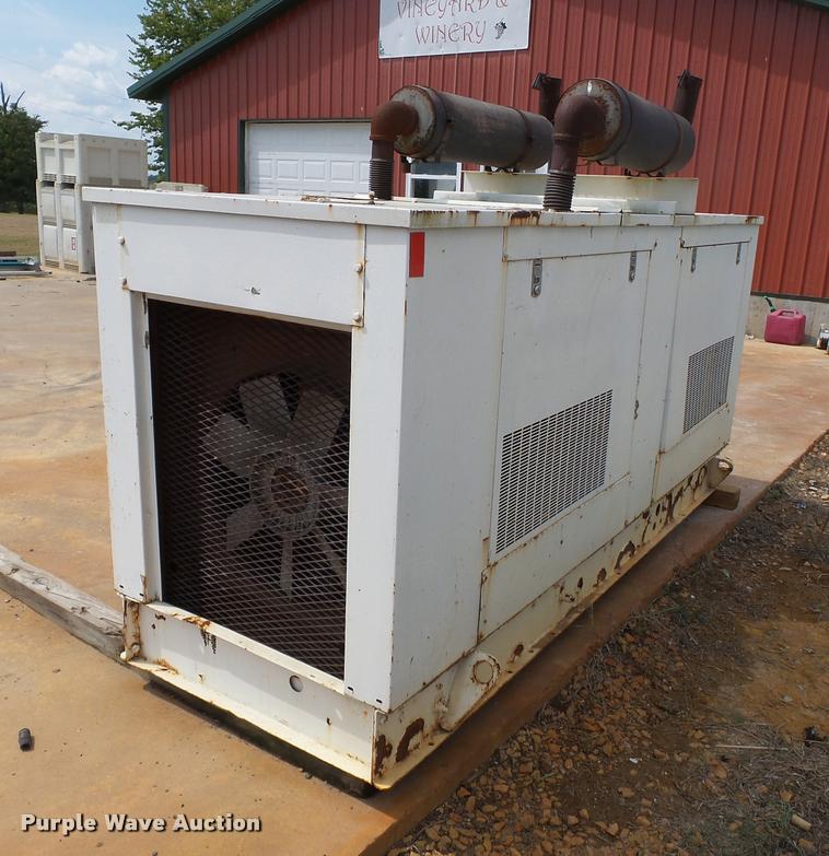 image for item K3251 1985 Generac 58368 generator
