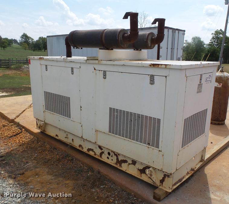 image for item K3251 1985 Generac 58368 generator