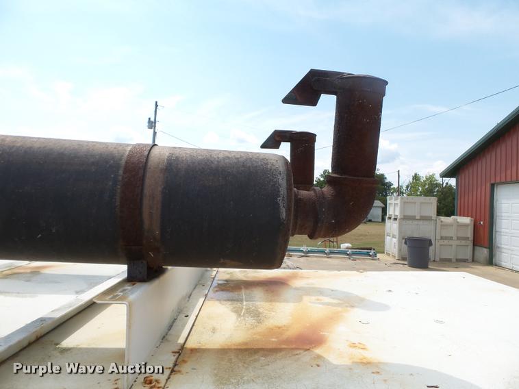 image for item K3251 1985 Generac 58368 generator