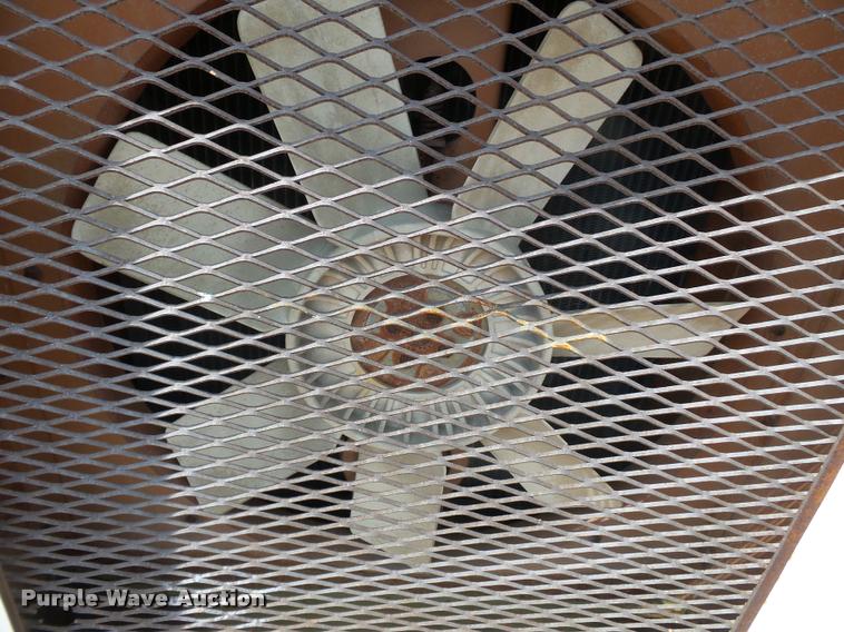 image for item K3251 1985 Generac 58368 generator