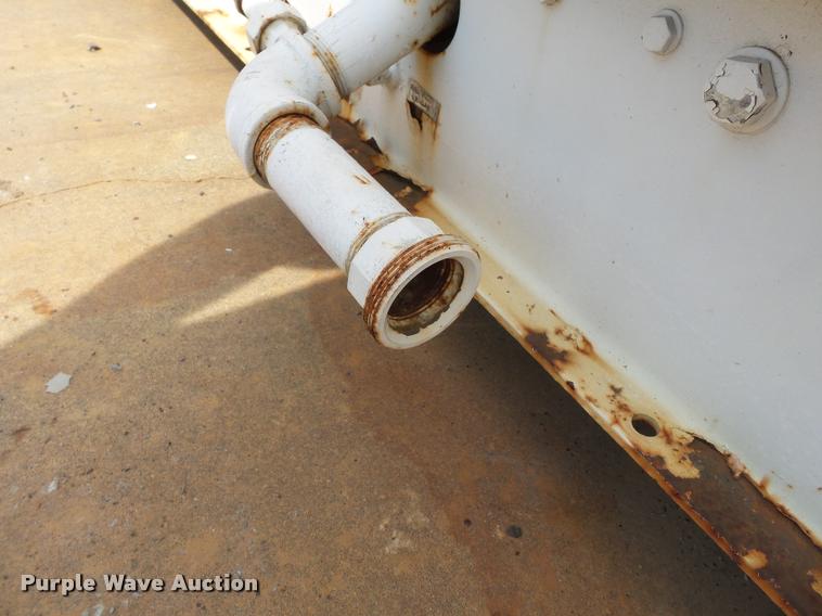 image for item K3251 1985 Generac 58368 generator