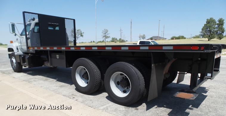 image for item L1505 2002 Chevrolet C7500 flatbed truck