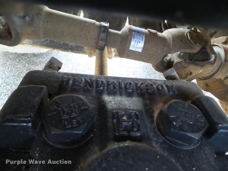 image for item L1505 2002 Chevrolet C7500 flatbed truck