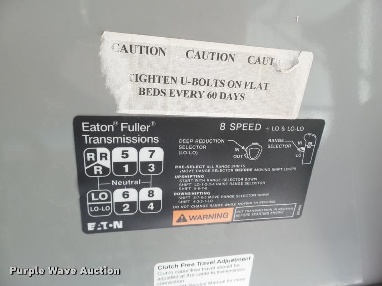 image for item L1505 2002 Chevrolet C7500 flatbed truck