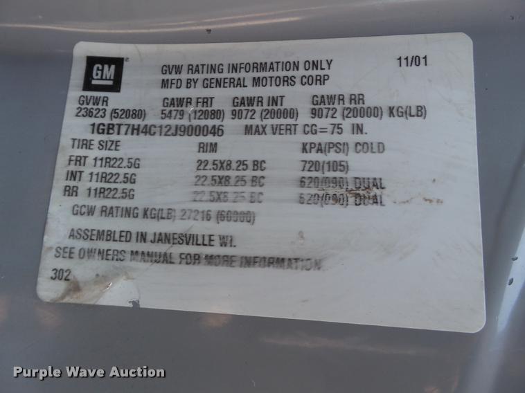 image for item L1505 2002 Chevrolet C7500 flatbed truck