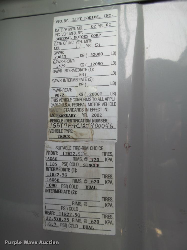 image for item L1505 2002 Chevrolet C7500 flatbed truck