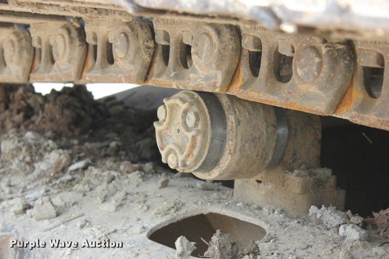 image for item L3207 2000 John Deere 120 excavator