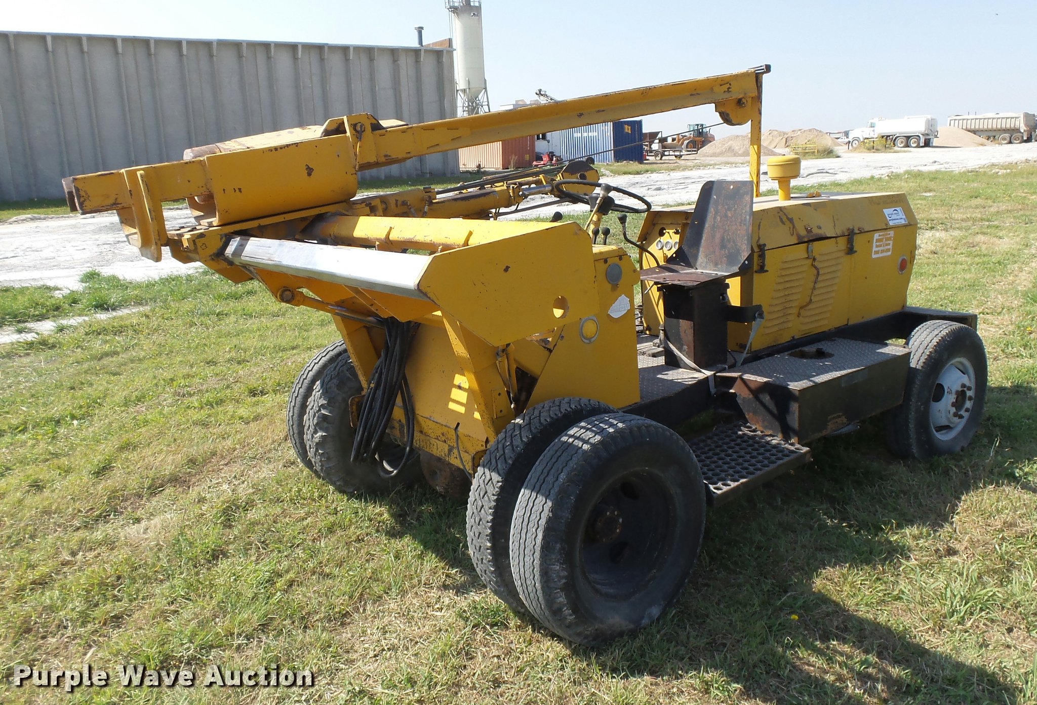 Arrow HJ1250R drop hammer in Ulysses, KS Item DC3868 sold Purple Wave