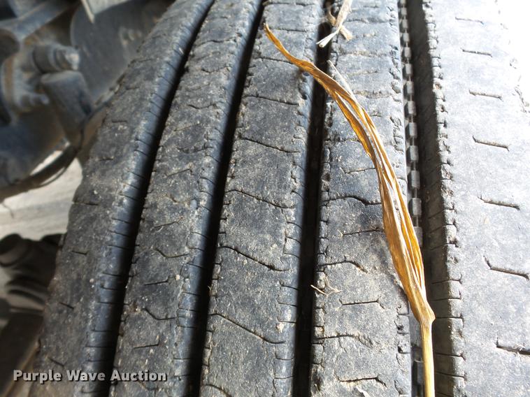 image for item DA2388 1999 Mack CH613 fertilizer tender truck