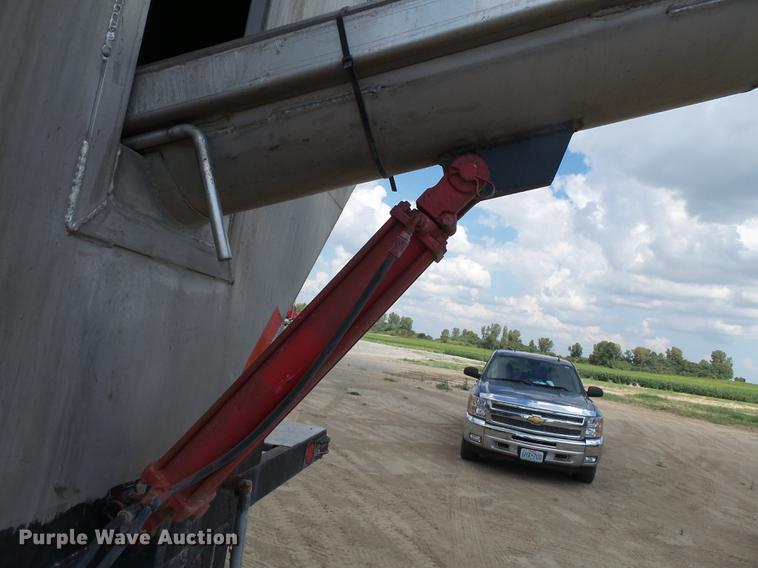 image for item DA2388 1999 Mack CH613 fertilizer tender truck