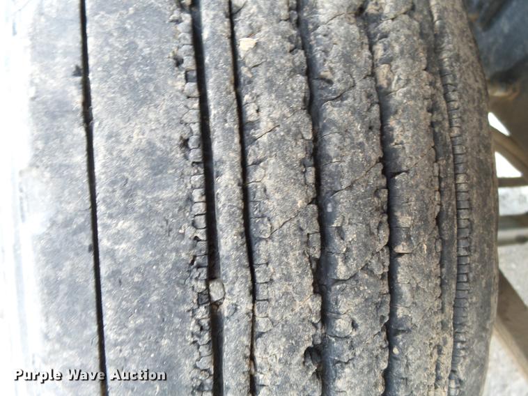 image for item DA2388 1999 Mack CH613 fertilizer tender truck