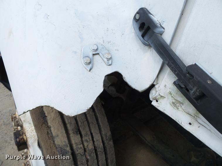 image for item DA2389 1994 International 9400 fertilizer tender truck