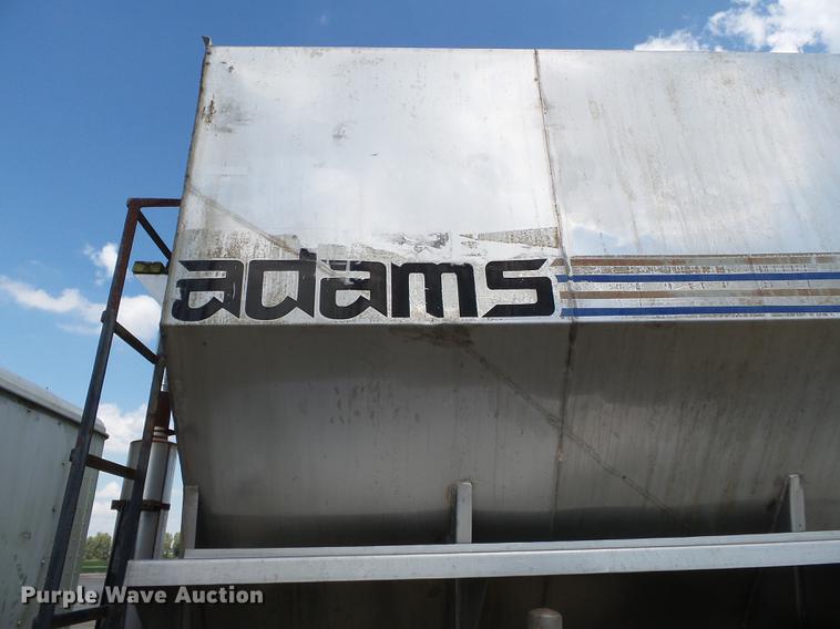 image for item DA2389 1994 International 9400 fertilizer tender truck