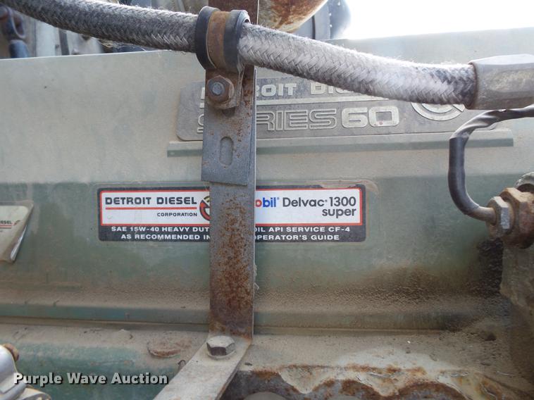 image for item DA2389 1994 International 9400 fertilizer tender truck