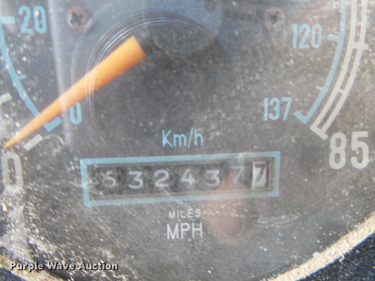 image for item DA2389 1994 International 9400 fertilizer tender truck