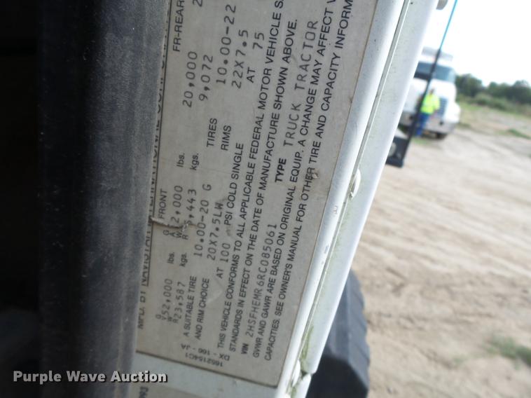 image for item DA2389 1994 International 9400 fertilizer tender truck