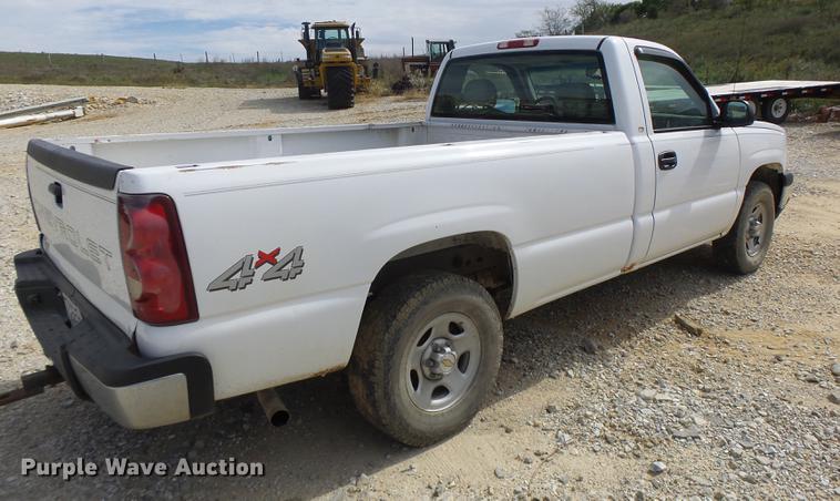 image for item DB1484 2003 Chevrolet Silverado 1500 pickup truck