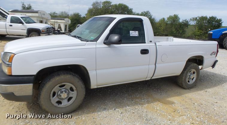 image for item DB1484 2003 Chevrolet Silverado 1500 pickup truck