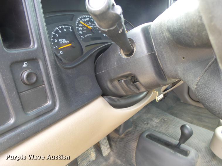 image for item DB1484 2003 Chevrolet Silverado 1500 pickup truck