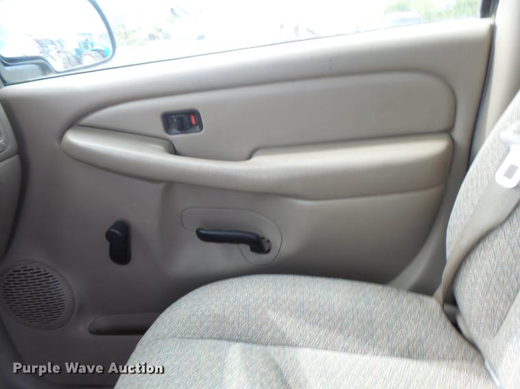 image for item DB1484 2003 Chevrolet Silverado 1500 pickup truck