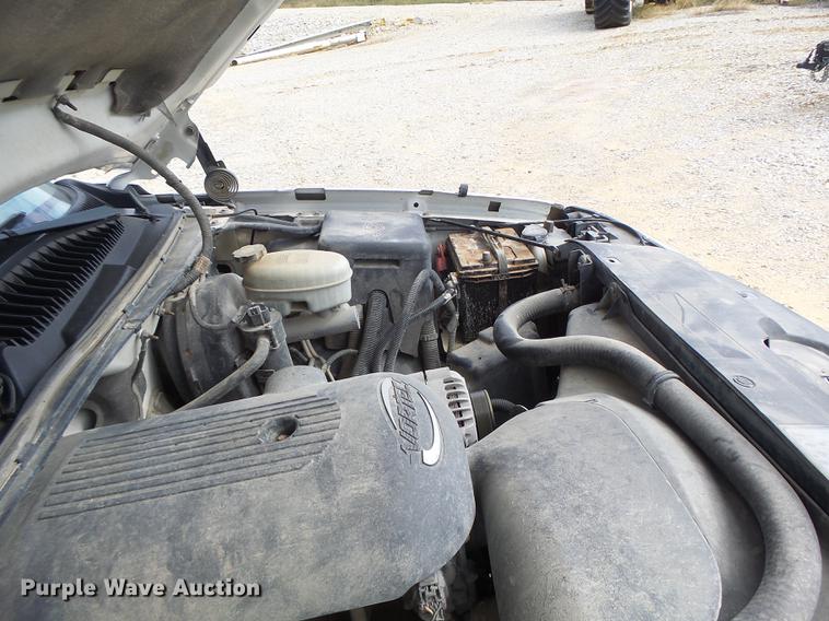 image for item DB1484 2003 Chevrolet Silverado 1500 pickup truck