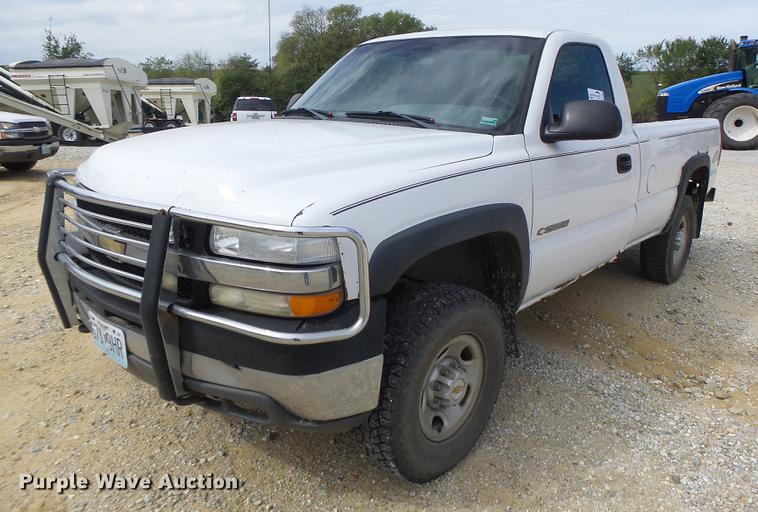 image for item DB1485 2002 Chevrolet Silverado 2500HD pickup truck