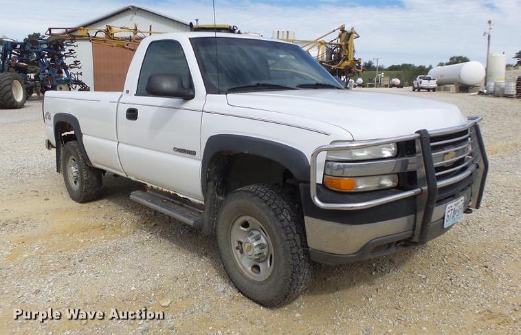 image for item DB1485 2002 Chevrolet Silverado 2500HD pickup truck